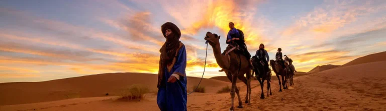 Caravana de camelos e guia ao pôr do sol – Viagem ao deserto de 4 dias de Marrakech a Fez