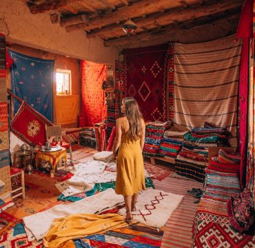 5dcca0c6cf5310765ebf161b_morocco-sahara-desert-rugs-1