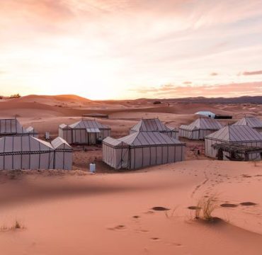 Desert-Luxury-Camp-Morocco18-676x450